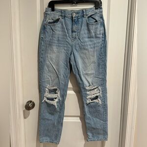 American Eagle Mom Jeans - Size 8 Regular